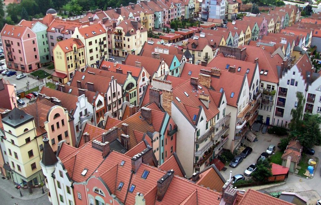 Rynek pierwotny a rynek wtórny nieruchomości - różnice