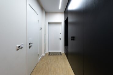 Eksmisja lokatorów po licytacji komorniczej - procedura krok po kroku